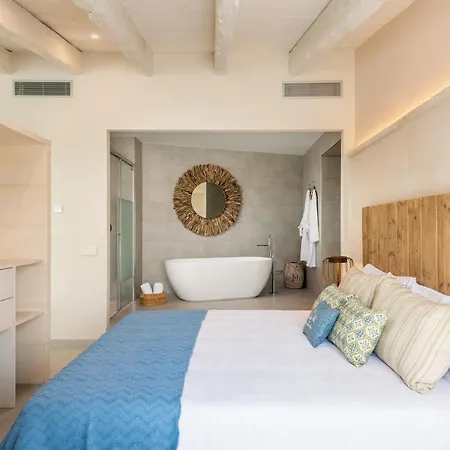Llucasaldent Gran Menorca - Adults Only בית חווה